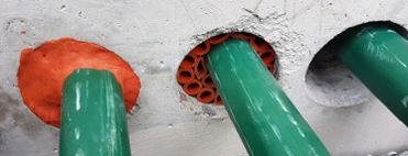 nofirno i væg.JPG NOFIRNO tætningsmasse 310 ml. Grå farve