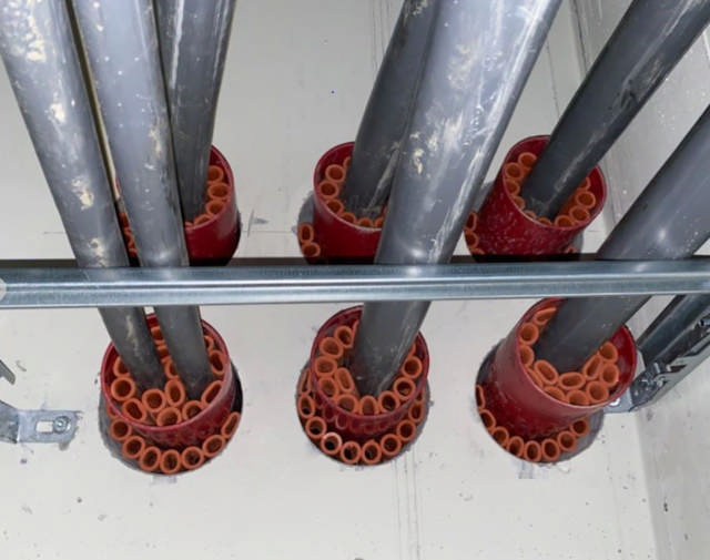 Nofirno installeret_2.JPG NOFIRNO tætningsmasse 310 ml. Grå farve