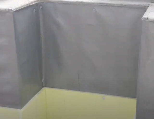 Silverseal_post applied_på væg.JPG SilverSeal Active Vandtætningsmembran. 100 m²/rl.