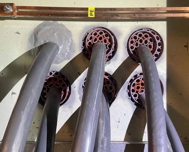 Nofirno installeret_1.JPG NOFIRNO tætningsmasse 310 ml. Grå farve